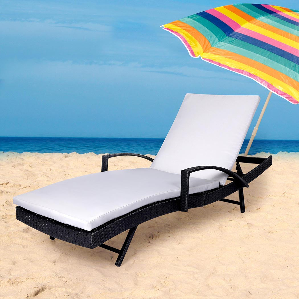 Levede Sun Lounger Wicker Lounge Outdoor Grey.