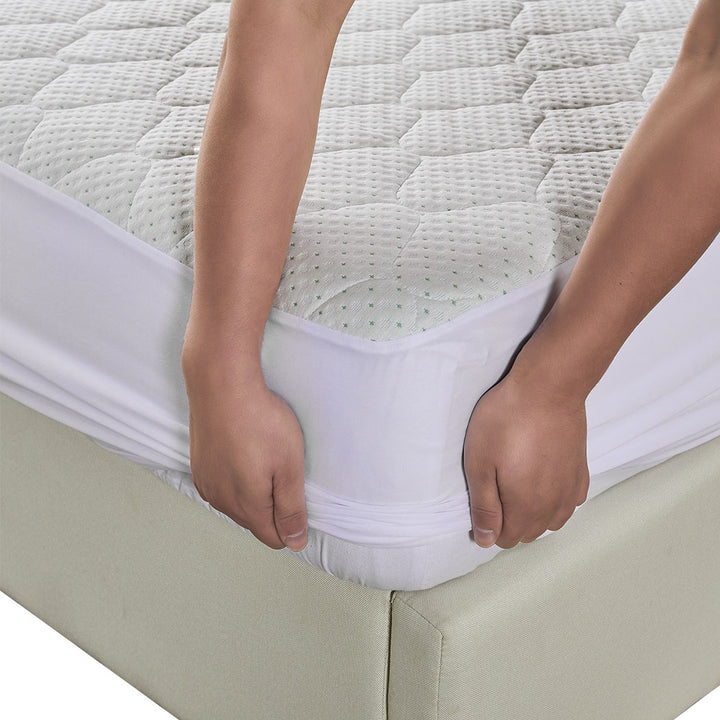 Dreamz Pillow Top Mattress Protector Topper edge