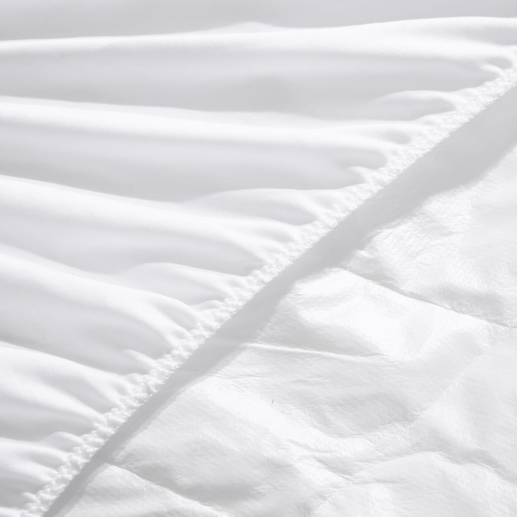 DreamZ Fully Fitted Waterproof Microfiber Mattress Protector 