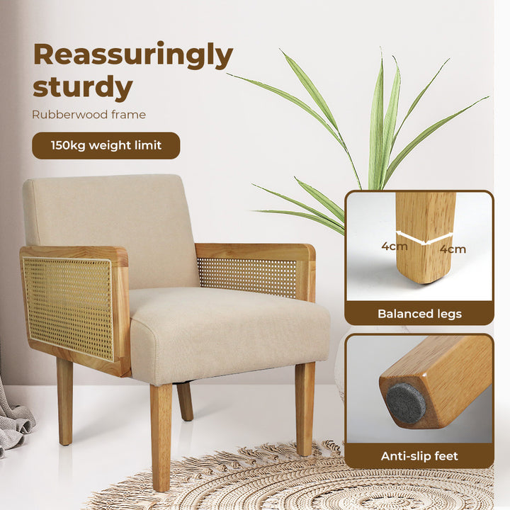 Levede Rattan Lounge Armchair has sturdy legs