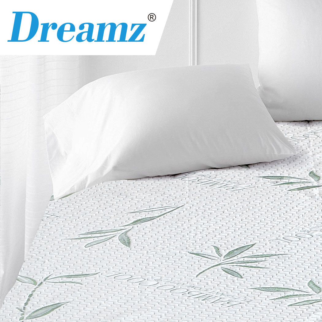 DreamZ Fully Fitted Waterproof Breathable Mattress Protector - Levede