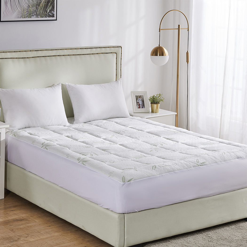 Dreamz Bamboo Pillowtop Mattress Topper - Levede