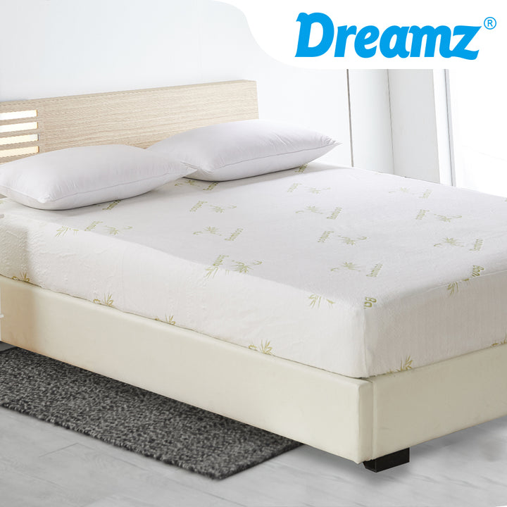 DreamZ Mattress Protector Topper 70% - Levede