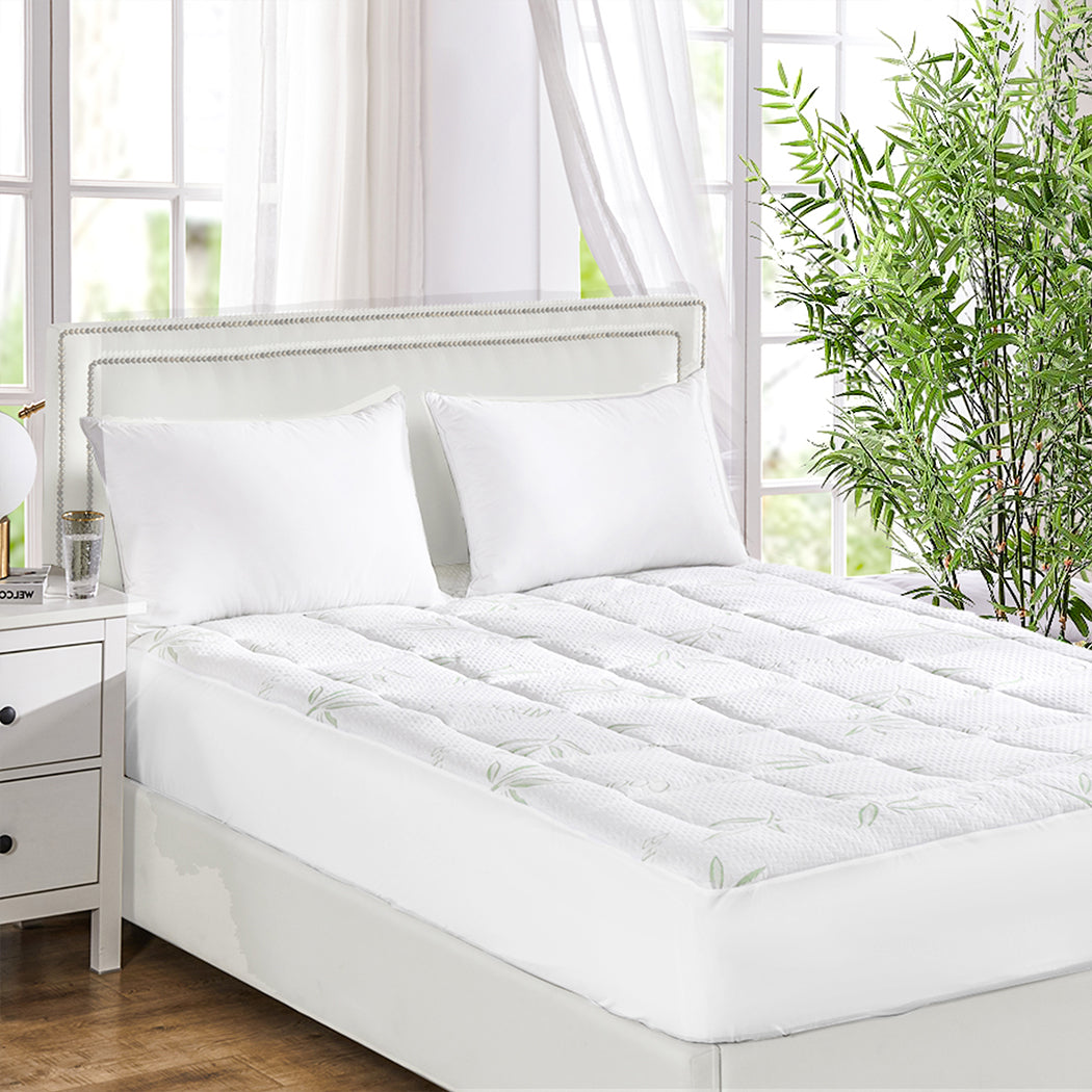 Dreamz Bamboo Pillowtop Mattress Topper - Levede